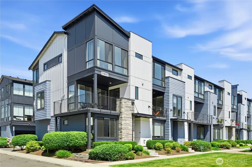21807 24th Ave SE Bothell WA 98021