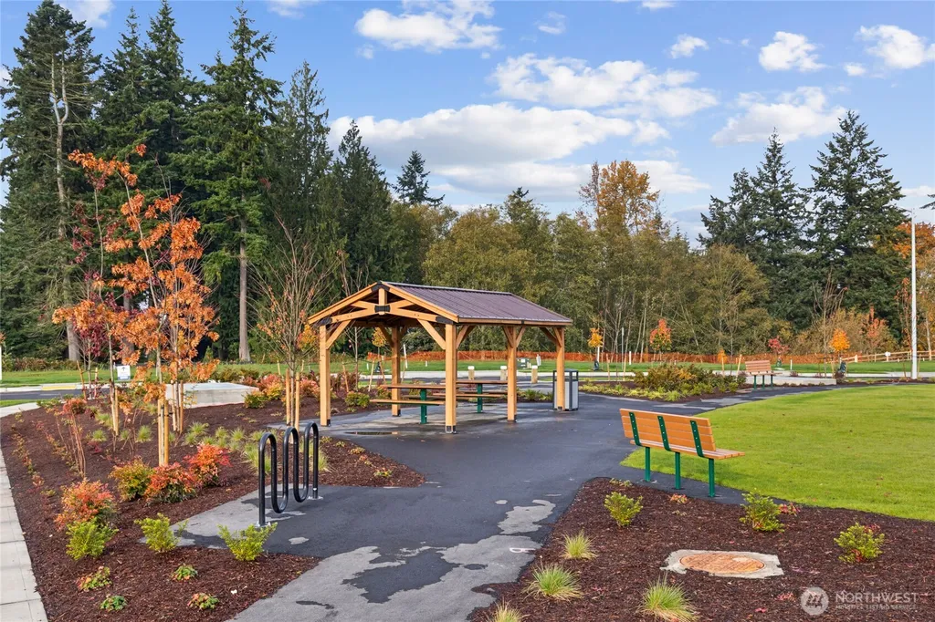 7406 281st Place NW Stanwood WA 98292