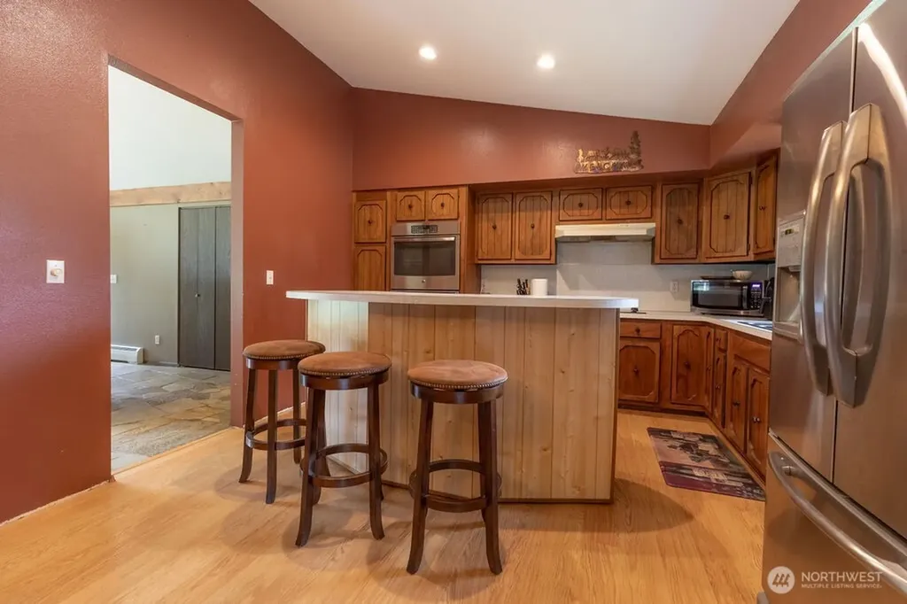 461 Fern Hill Road Forks WA 98331