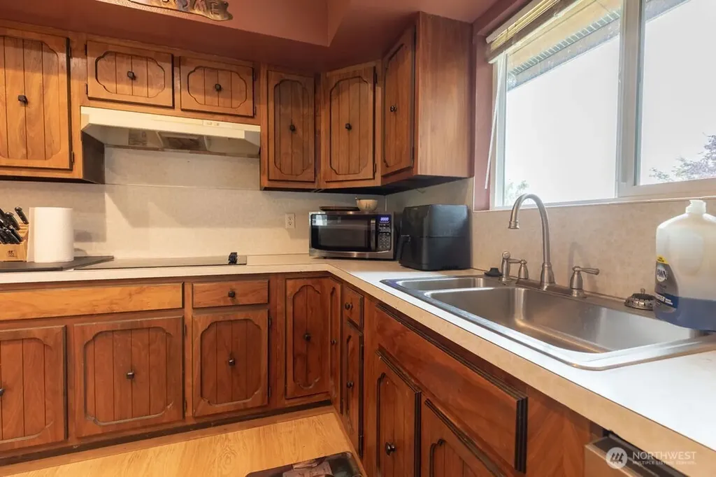 461 Fern Hill Road Forks WA 98331