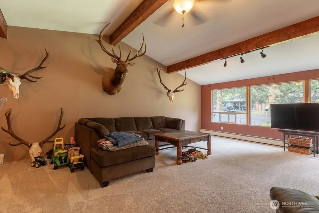 461 Fern Hill Road Forks WA 98331