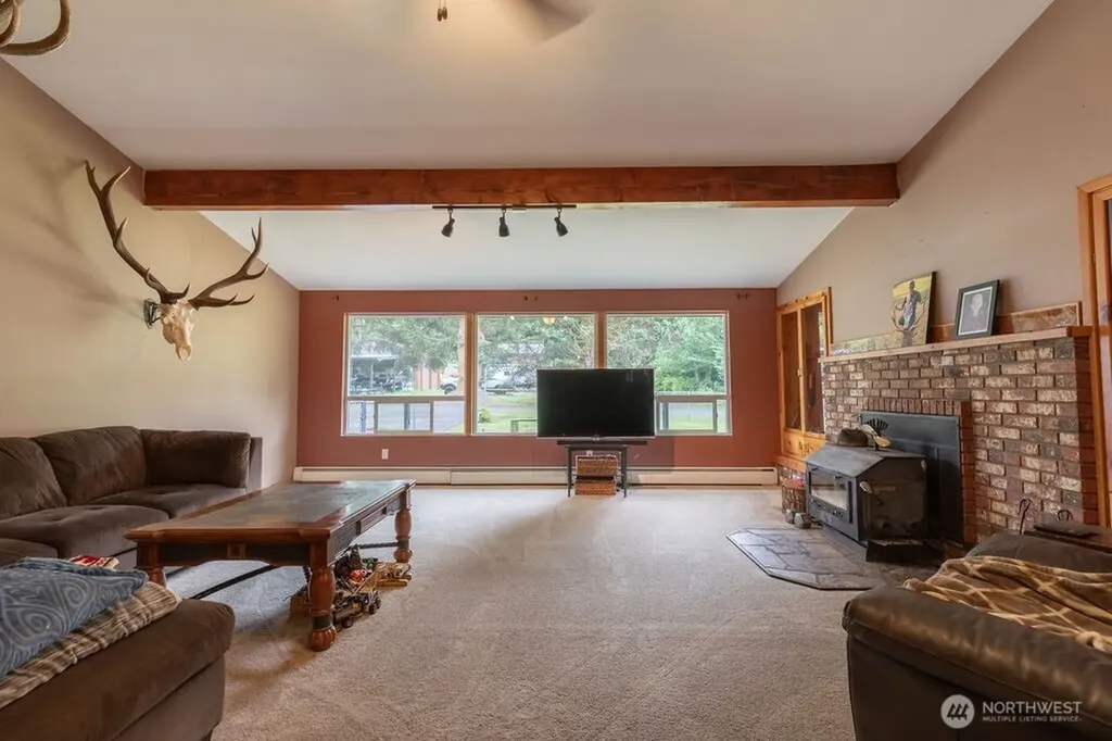 461 Fern Hill Road Forks WA 98331