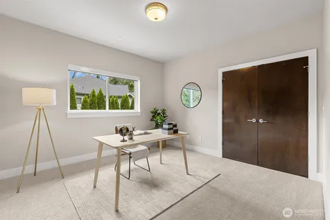 16323 NE 44th Court Redmond WA 98052