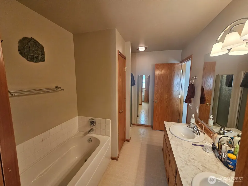 1176 Fidalgo Drive Burlington WA 98233