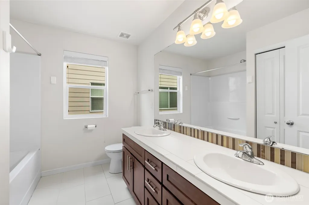 4502 31st Avenue SE Everett WA 98203