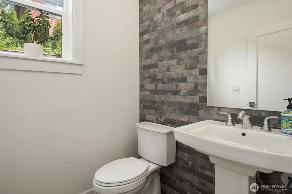 7832 NE 121st Lane Kirkland WA 98034