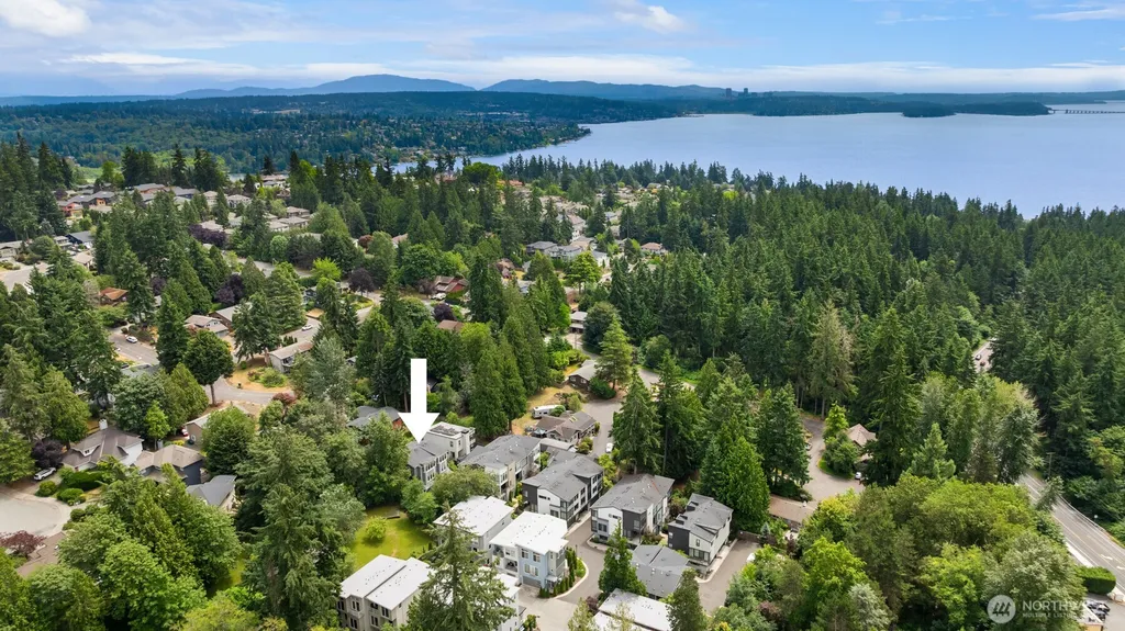 7832 NE 121st Lane Kirkland WA 98034