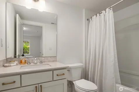 7832 NE 121st Lane Kirkland WA 98034