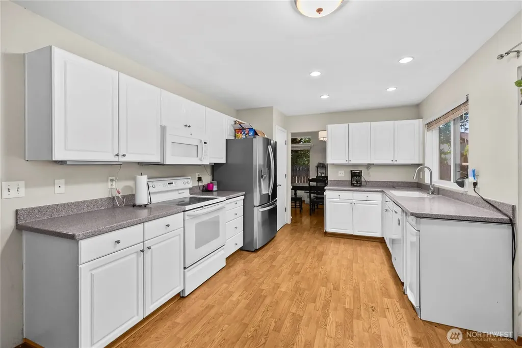 4721 Parkside Drive SE Lacey WA 98503