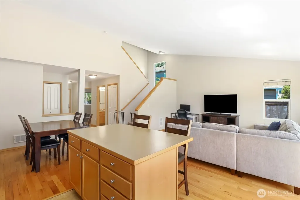 24027 SE 282nd Street Maple Valley WA 98038