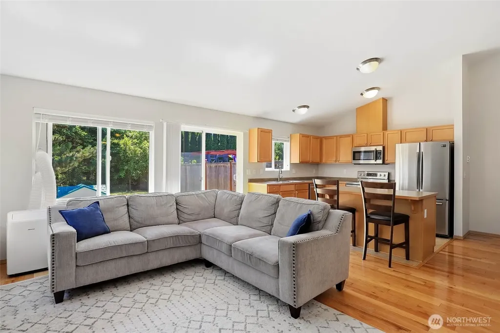 24027 SE 282nd Street Maple Valley WA 98038