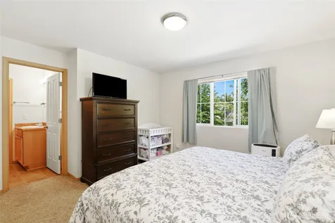 24027 SE 282nd Street Maple Valley WA 98038