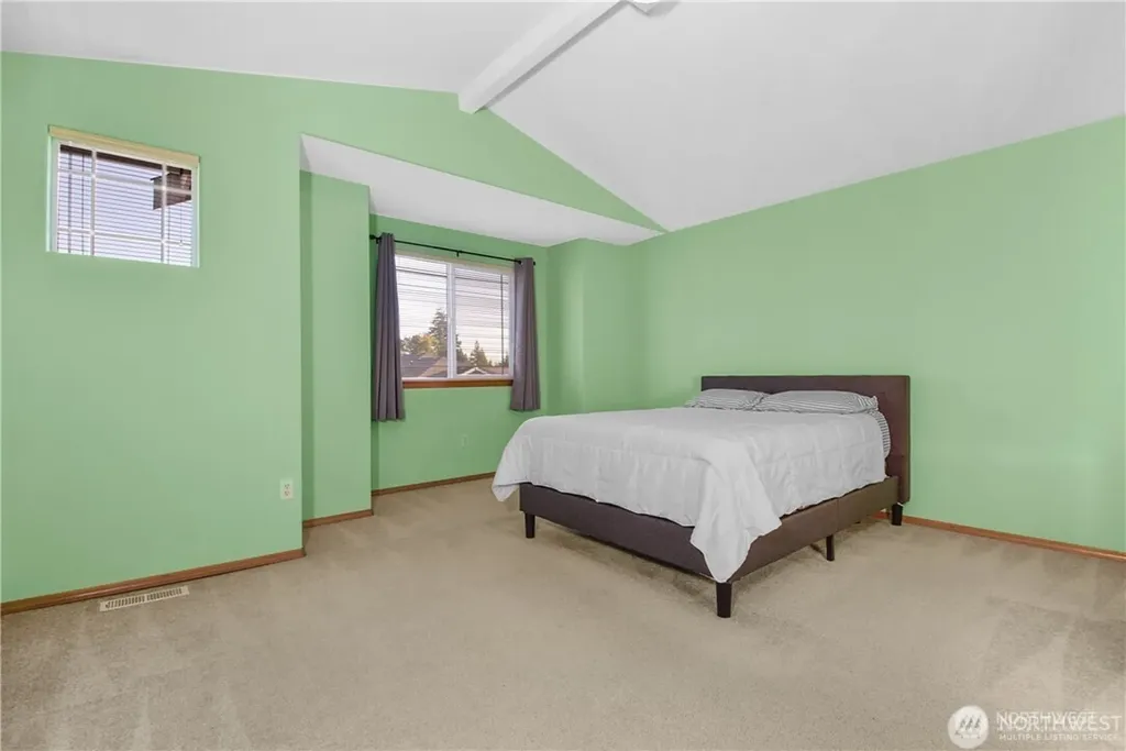 1209 125th Place SW Everett WA 98204