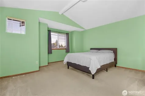 1209 125th Place SW Everett WA 98204