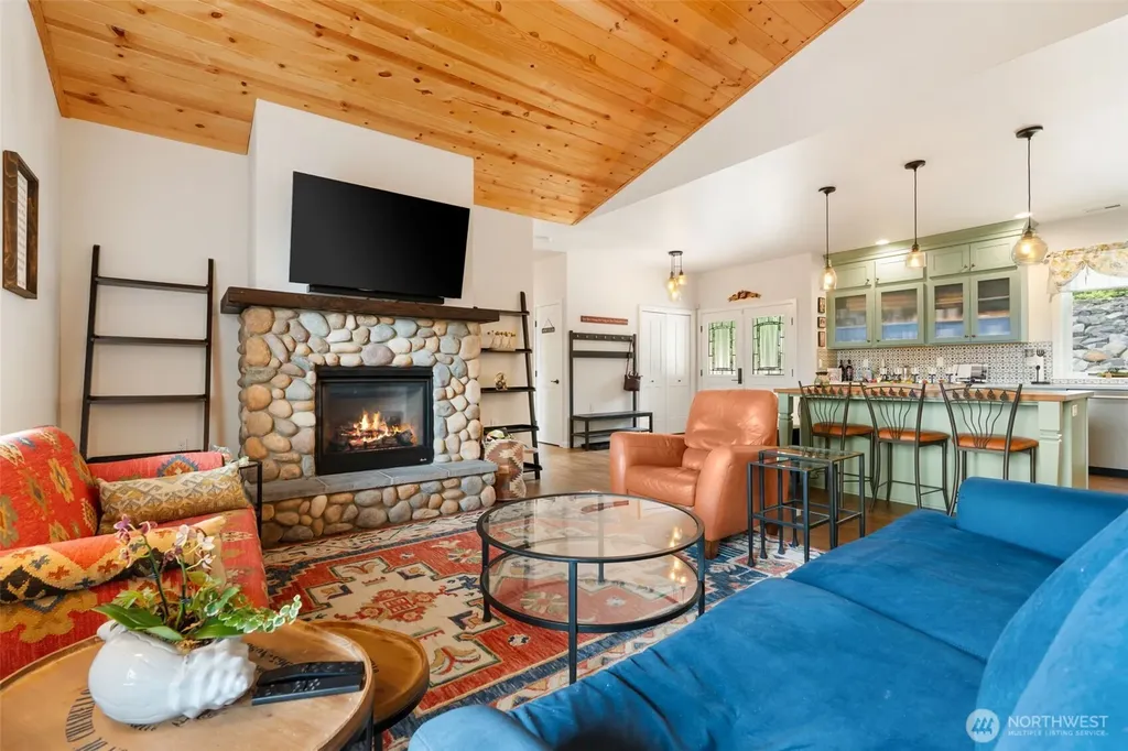 179 Wallace Chehalis WA 98532