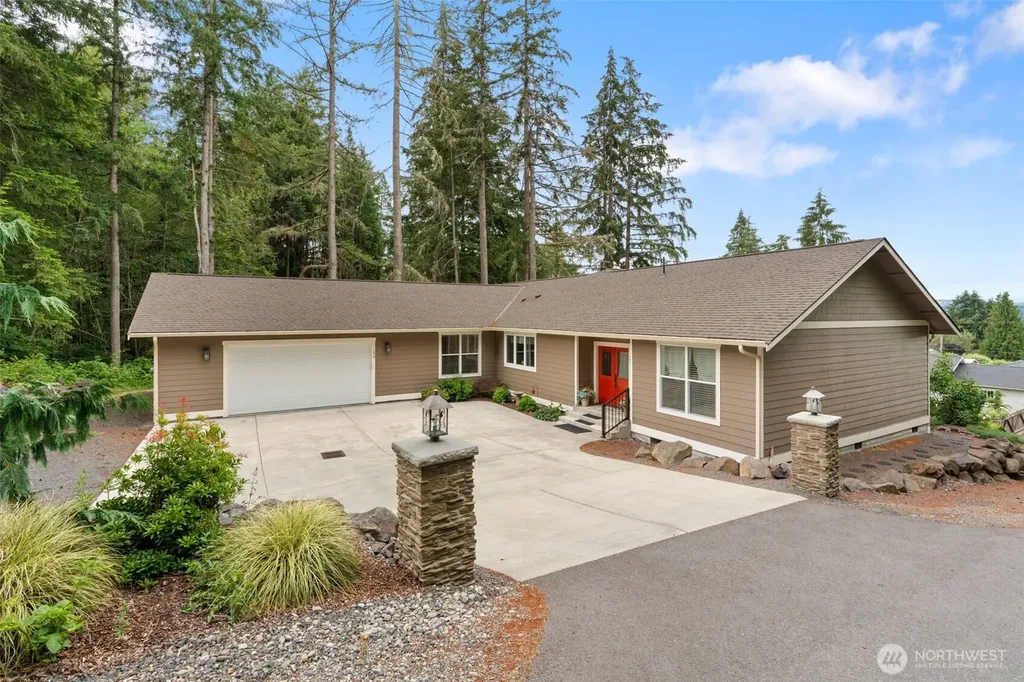 179 Wallace Chehalis WA 98532