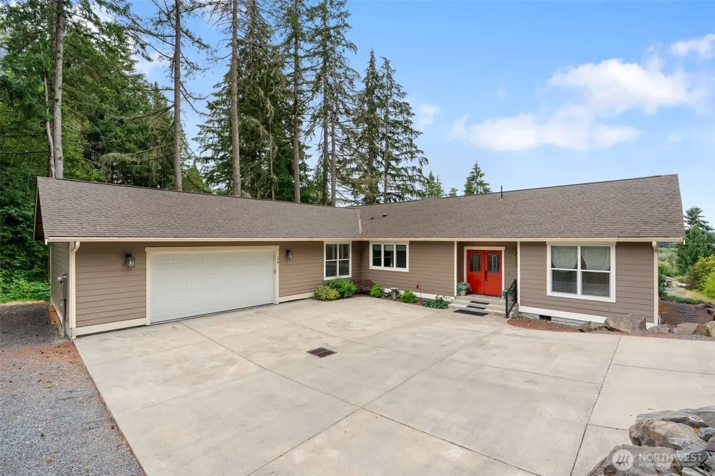 179 Wallace Chehalis WA 98532