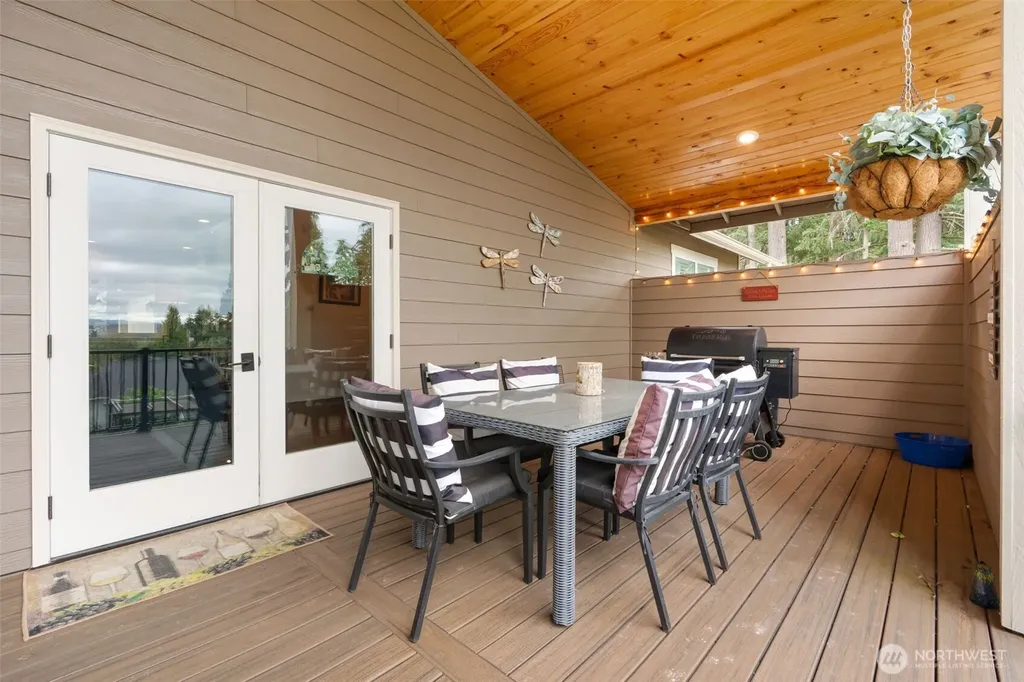 179 Wallace Chehalis WA 98532