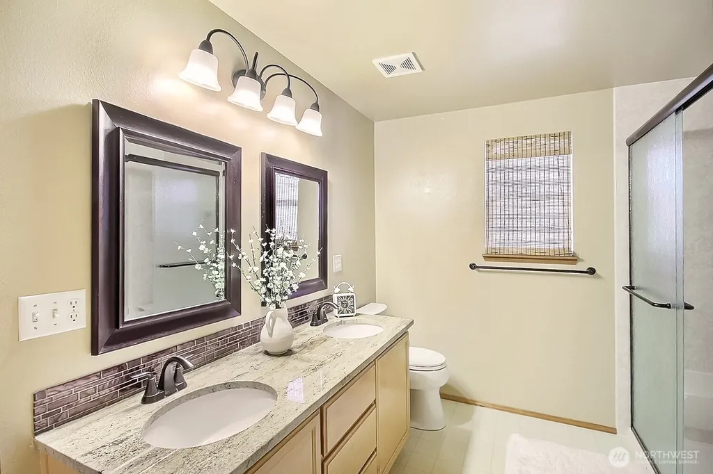 25847 175th Place SE Covington WA 98042