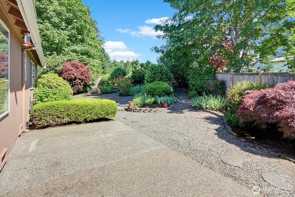 25847 175th Place SE Covington WA 98042