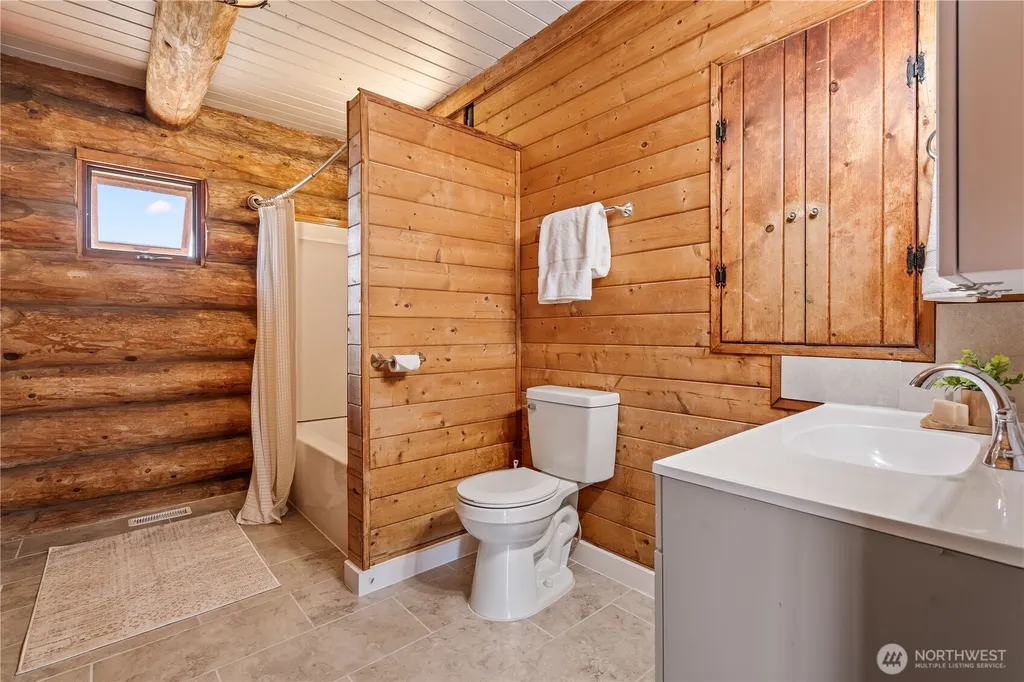 1231 Willeys Lake Road Ferndale WA 98248