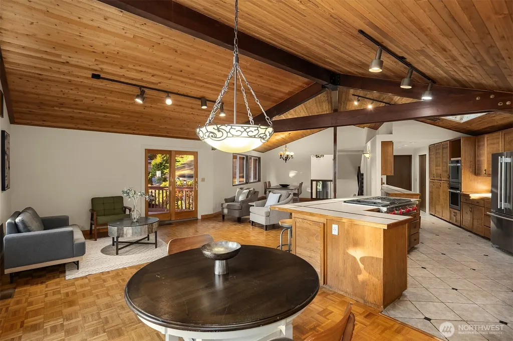 7016 165th Place SW Edmonds WA 98026