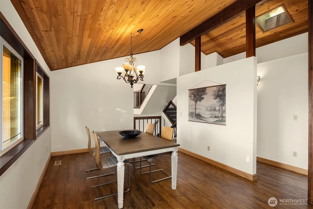 7016 165th Place SW Edmonds WA 98026