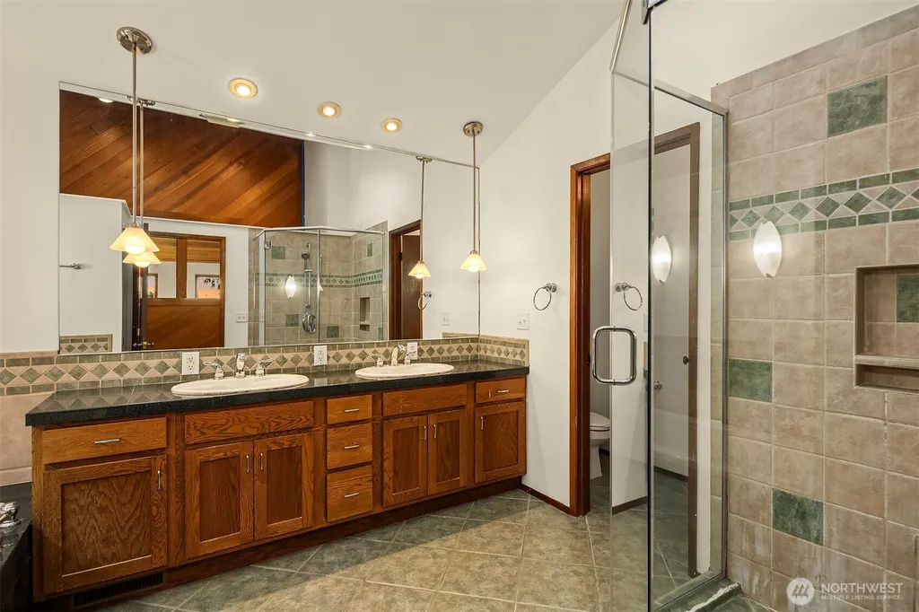 7016 165th Place SW Edmonds WA 98026