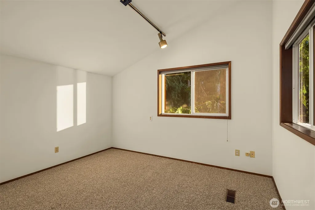 7016 165th Place SW Edmonds WA 98026