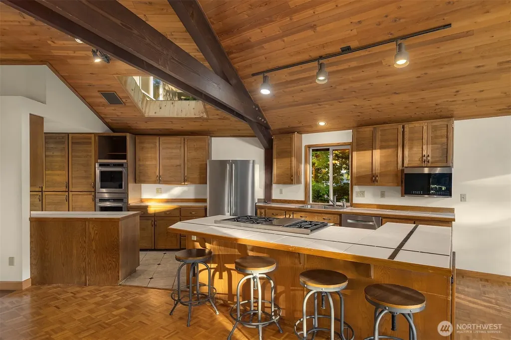 7016 165th Place SW Edmonds WA 98026