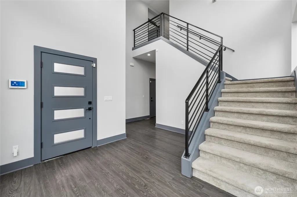 121 Palisades Place Pacific WA 98047