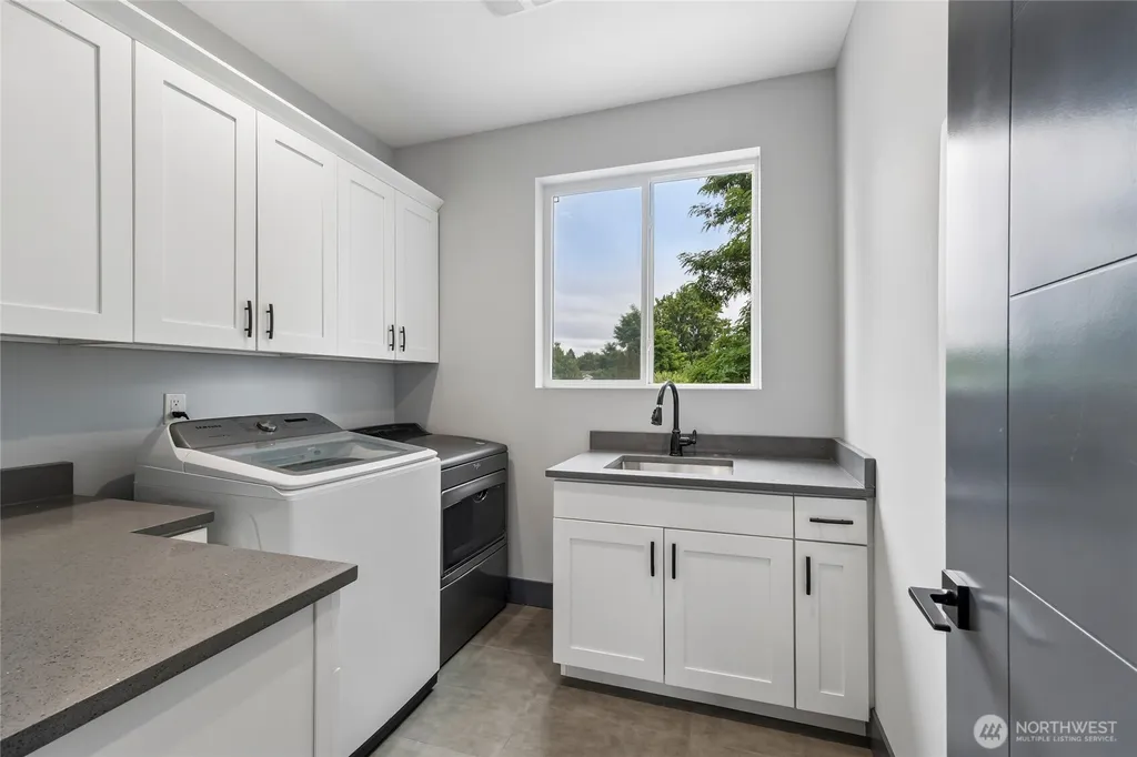 121 Palisades Place Pacific WA 98047