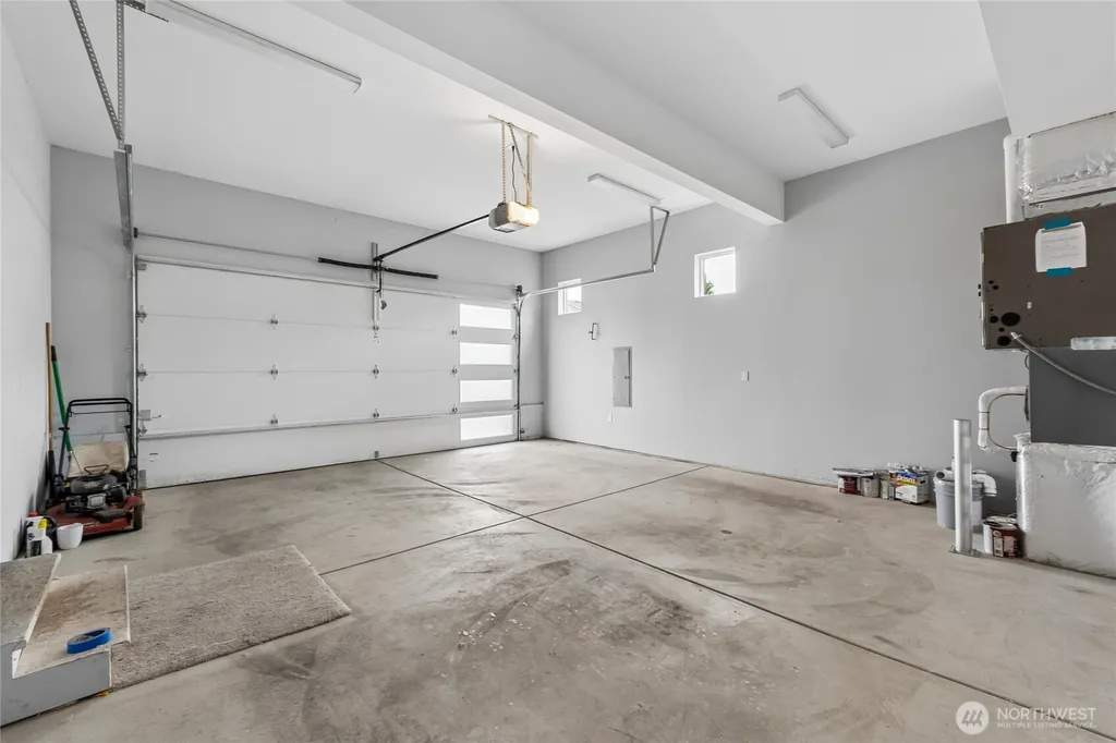 121 Palisades Place Pacific WA 98047