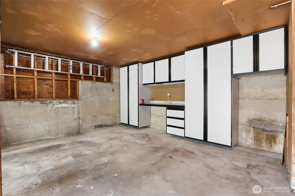 14860 NE 13th Street Bellevue WA 98007