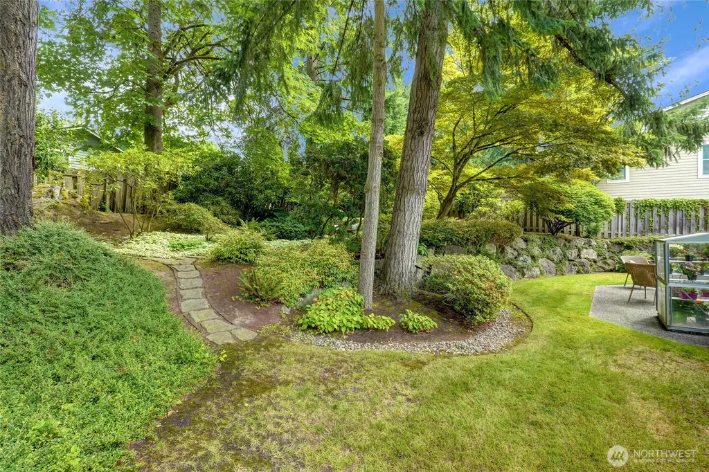 14860 NE 13th Street Bellevue WA 98007