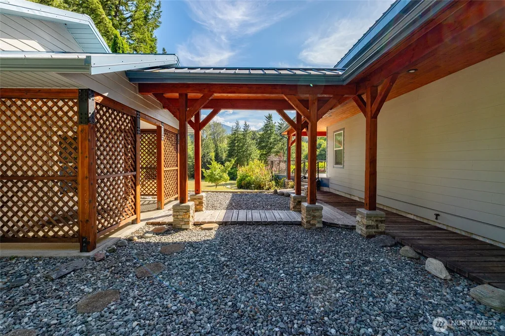 45192 N Brooks Road Concrete WA 98237