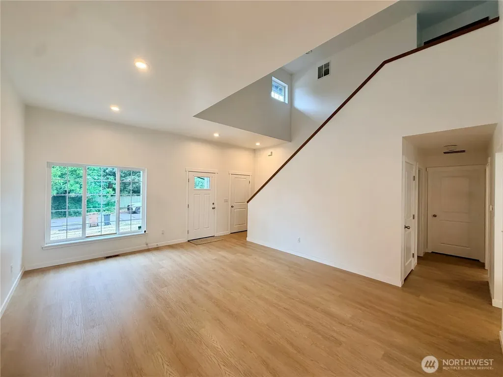 1034 S 74th Street Tacoma WA 98408