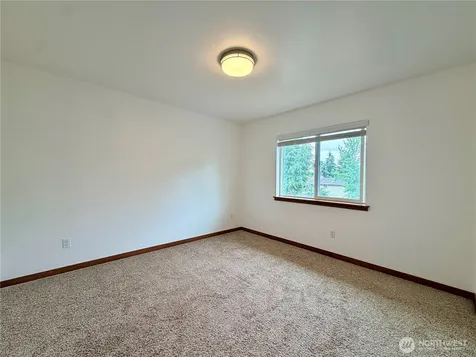 1034 S 74th Street Tacoma WA 98408