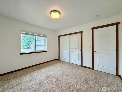 1034 S 74th Street Tacoma WA 98408