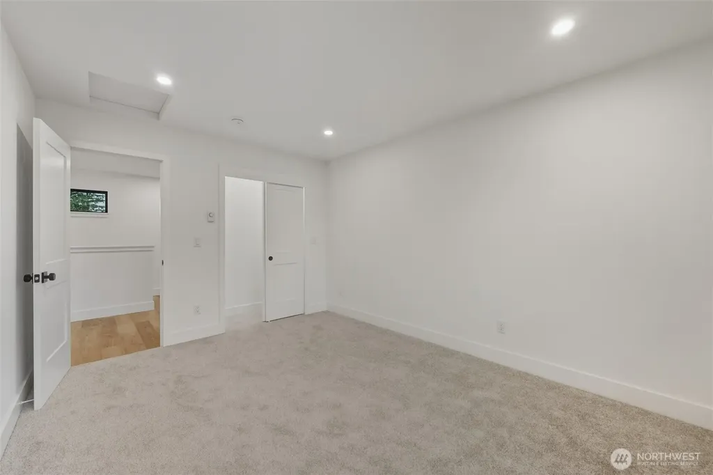1110 Divine Lane Bellingham WA 98229