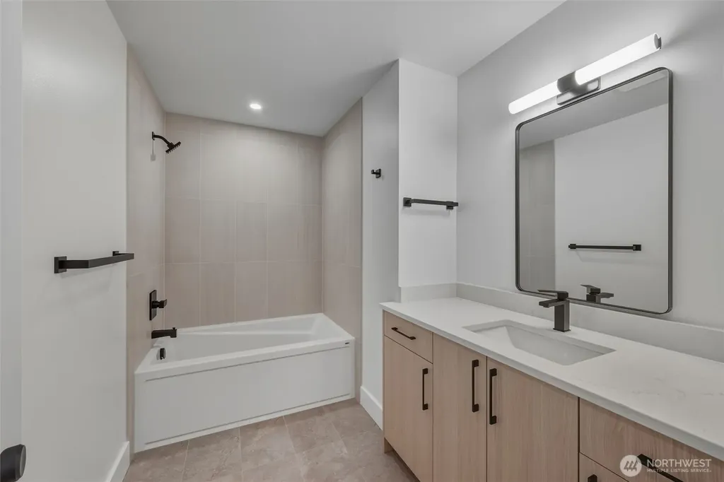 1110 Divine Lane Bellingham WA 98229