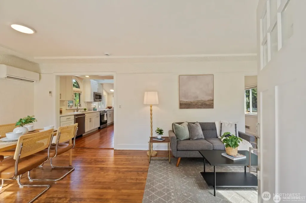 11556 17th Avenue NE Seattle WA 98125