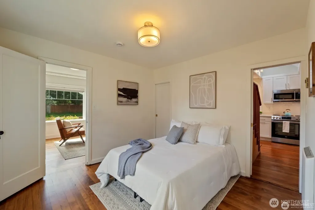 11556 17th Avenue NE Seattle WA 98125