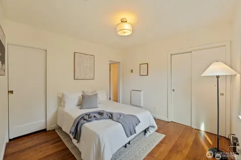 11556 17th Avenue NE Seattle WA 98125