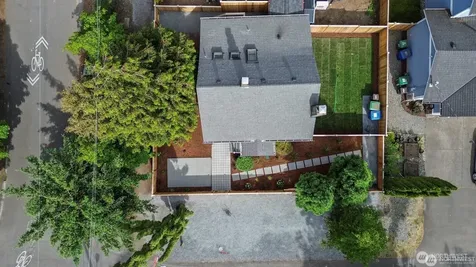 11556 17th Avenue NE Seattle WA 98125