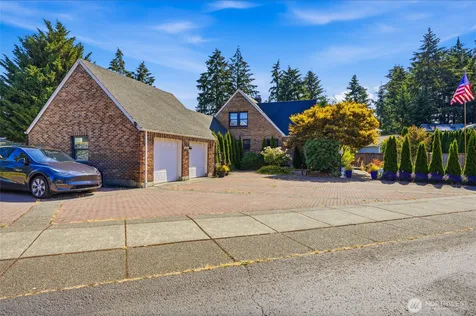 16515 39th Avenue E Tacoma WA 98446