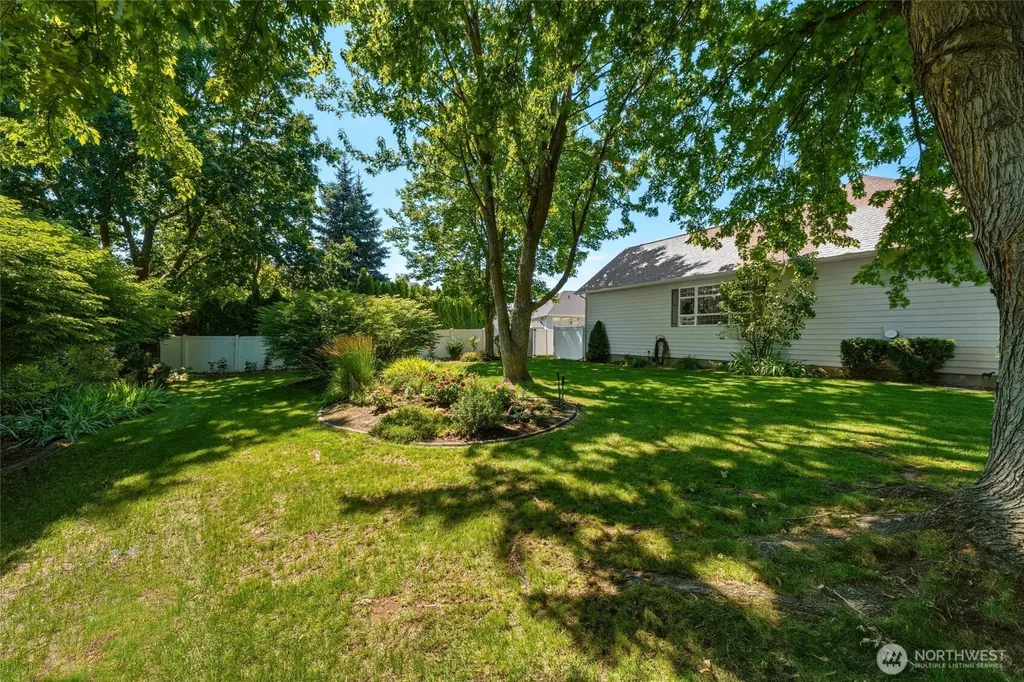 956 SE Garrison Drive College Place WA 99324