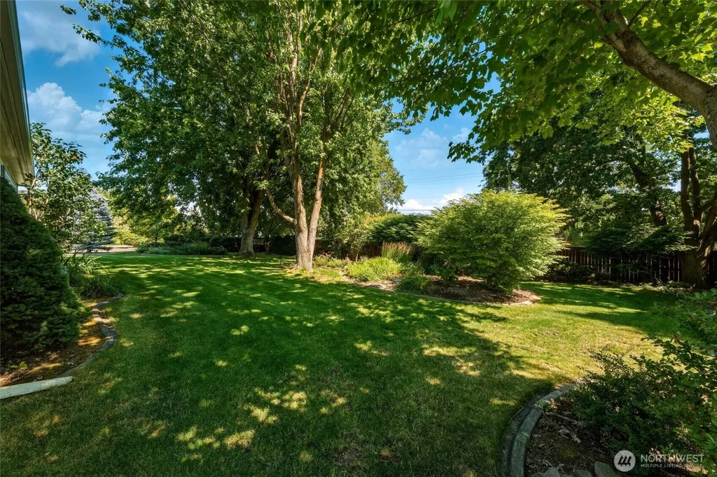 956 SE Garrison Drive College Place WA 99324