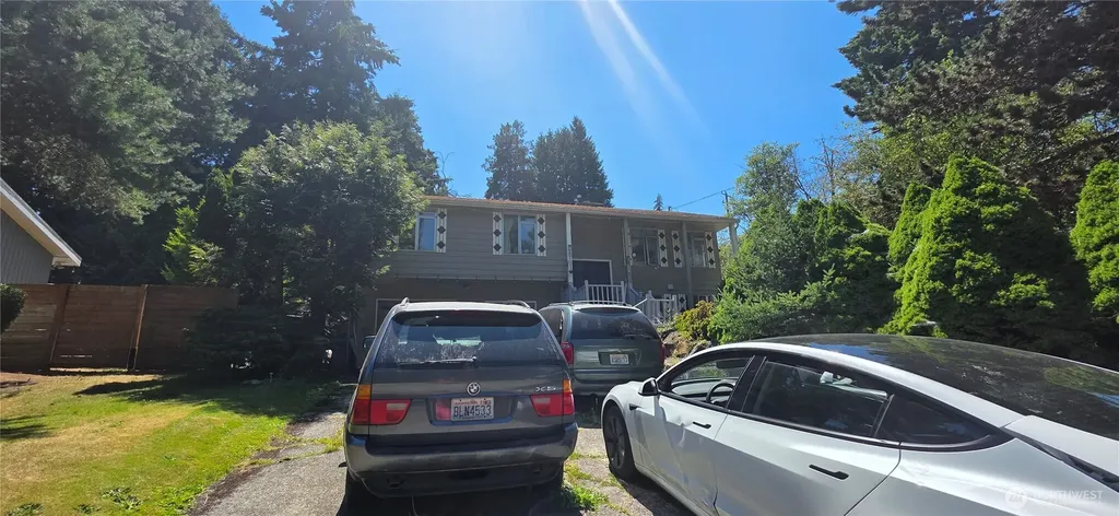 811 S 105th Street Seattle WA 98168