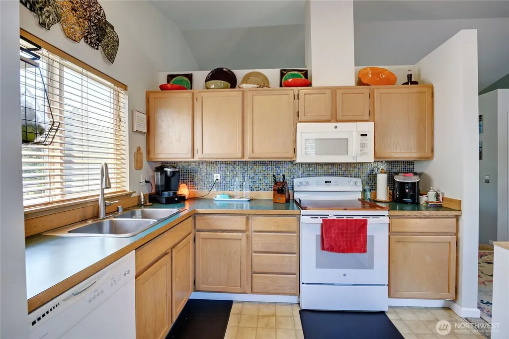 26202 Barrett Road NE Kingston WA 98346